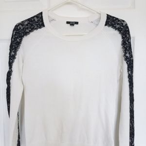 Jacob lightweight white with lace detail sweater/top x-small. ***Two for $30***